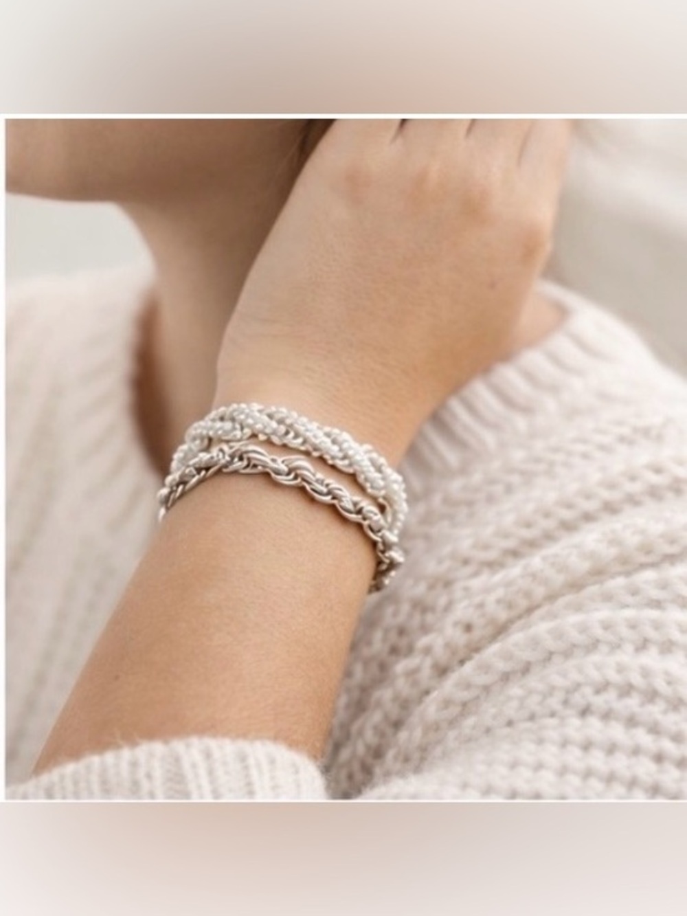 🩶🤍Silver Tone Rope & Beaded Bracelet Set + Classic Hoop Earrings 🤍🩶